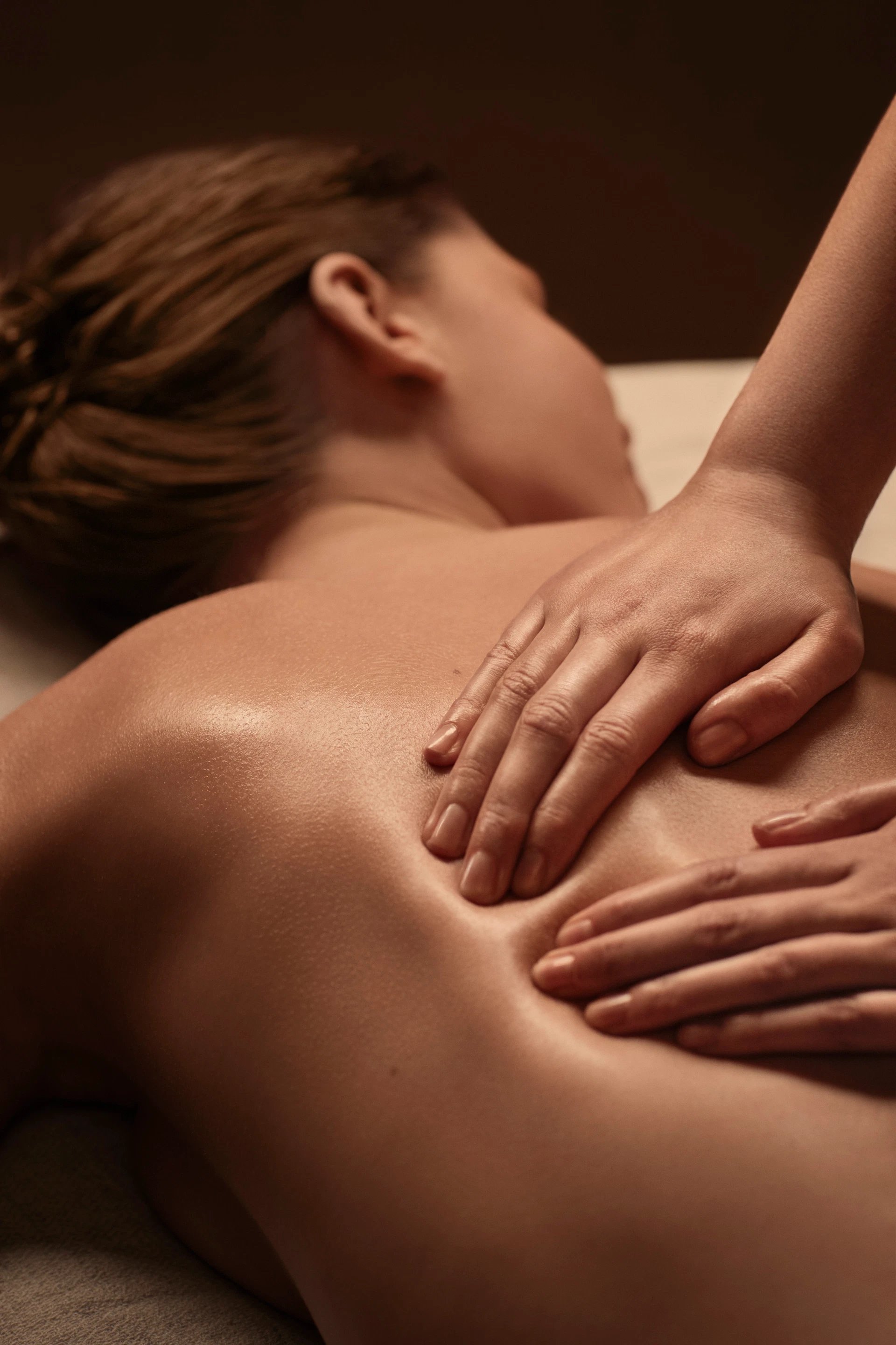 24/Spa Nuxe/Massage_Dos_Femme_2.jpg